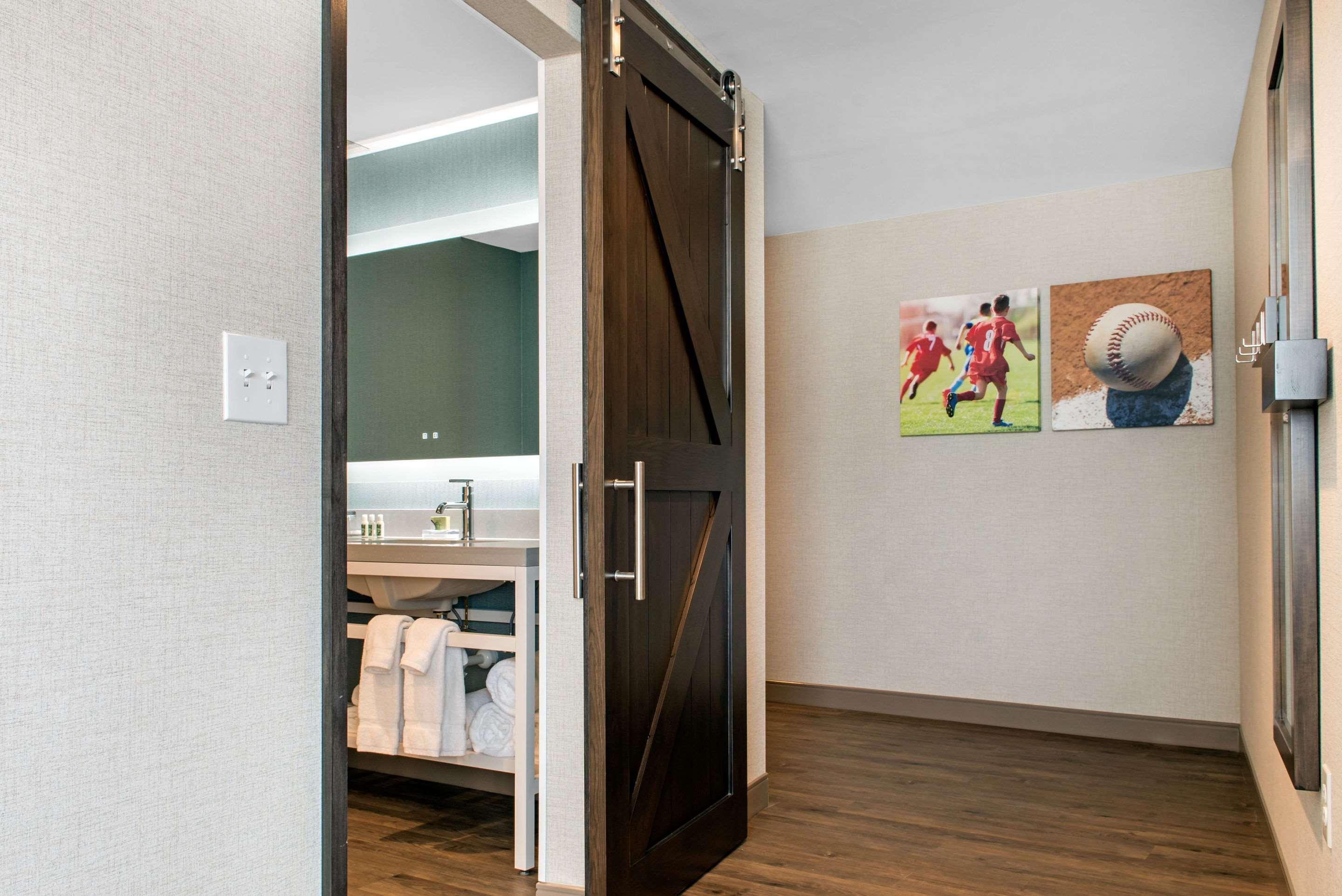 Hotel Wyndham Westfield Extérieur photo
